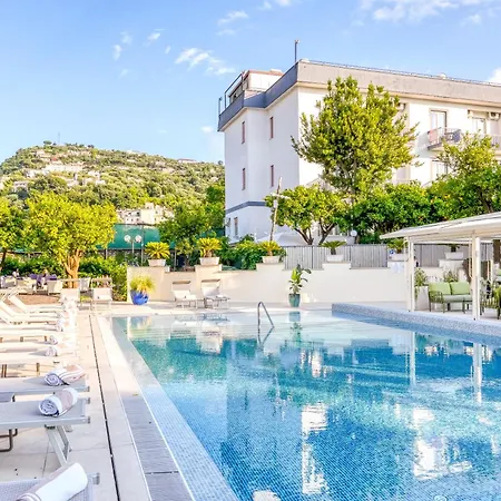 Florida 3* سورينتو