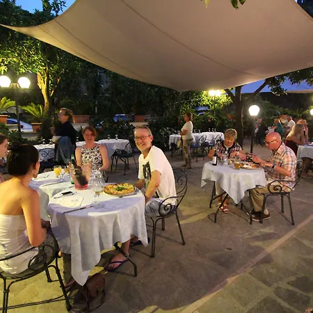 Florida Szálloda 3*